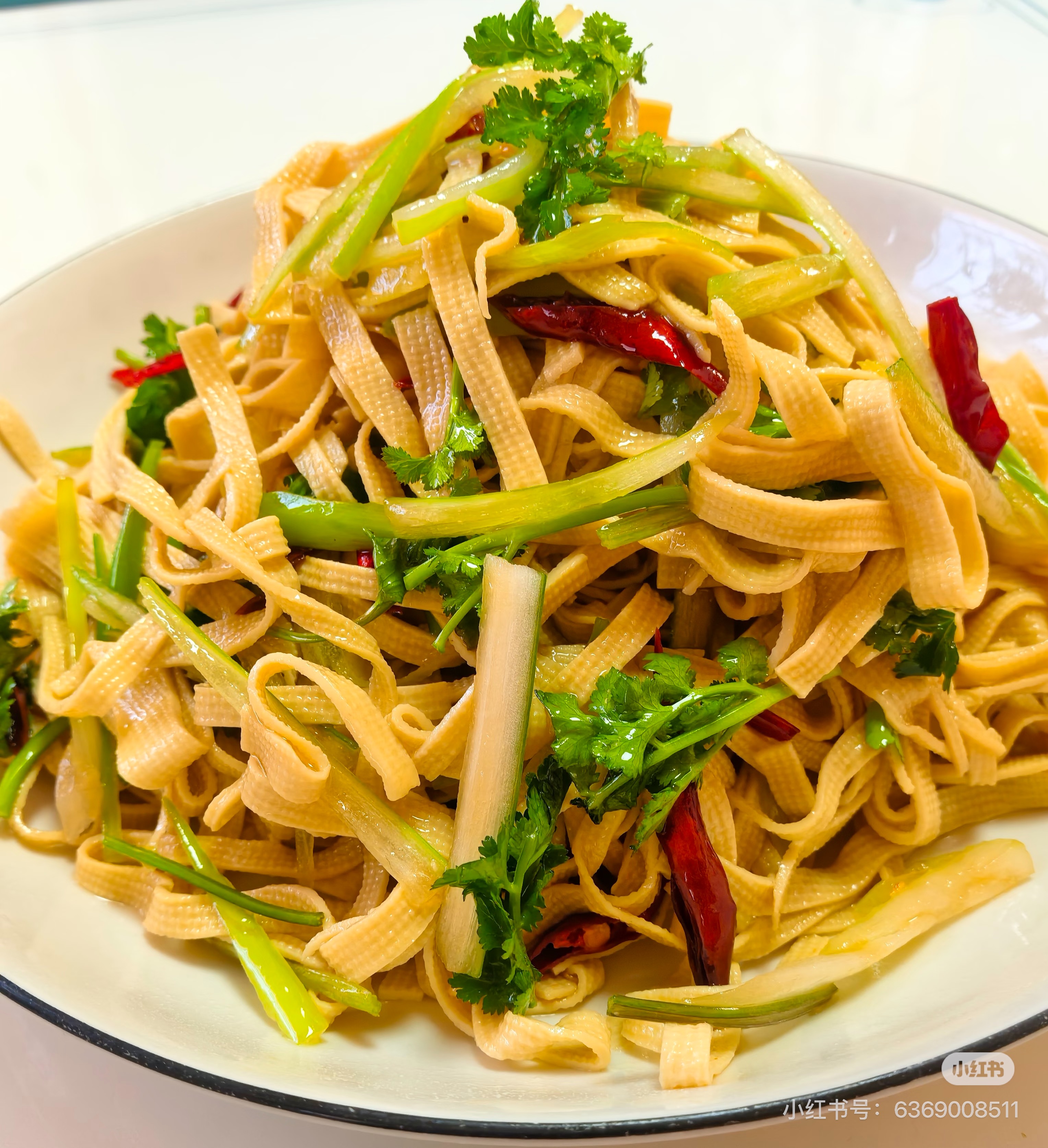 Peau de tofu à l'huile de ciboule